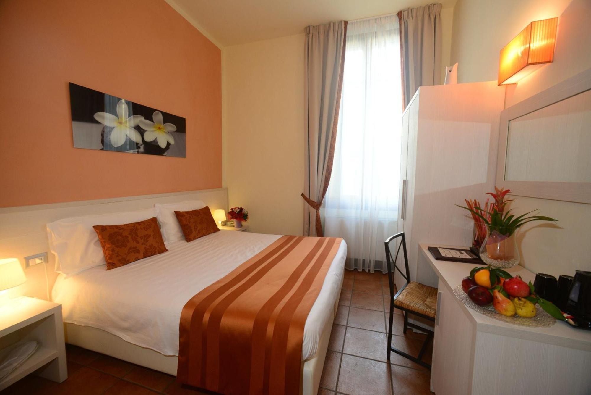 Hotel Bella Firenze Habitación foto